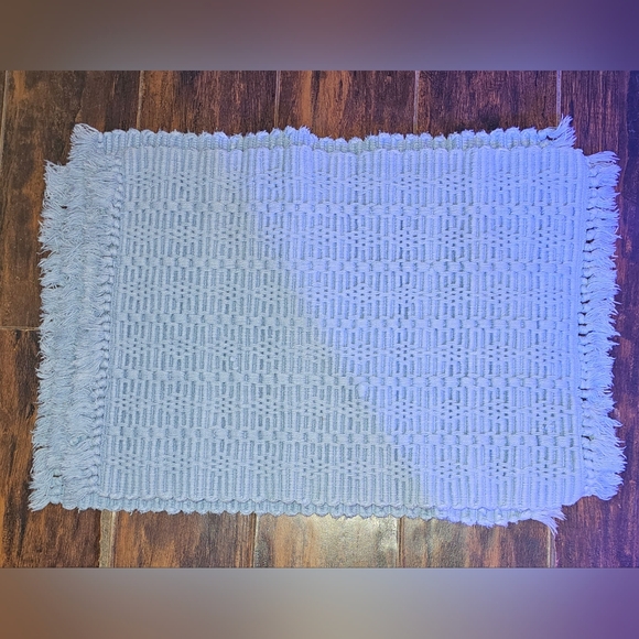 3/30.00. Bunch of assorted placemats - Picture 1 of 5